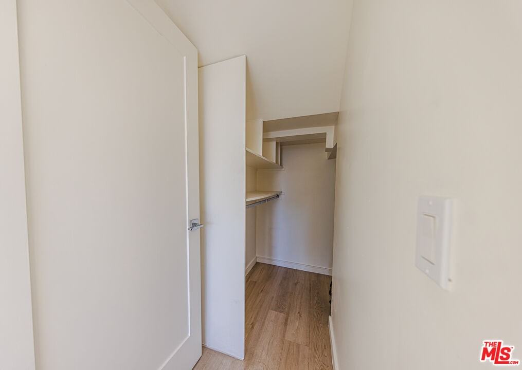 1187 Crenshaw Blvd #1187-108 - Photo 4 of 38