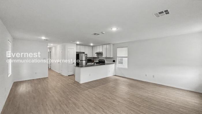 20403 Onyx Ring - Photo 3 of 16