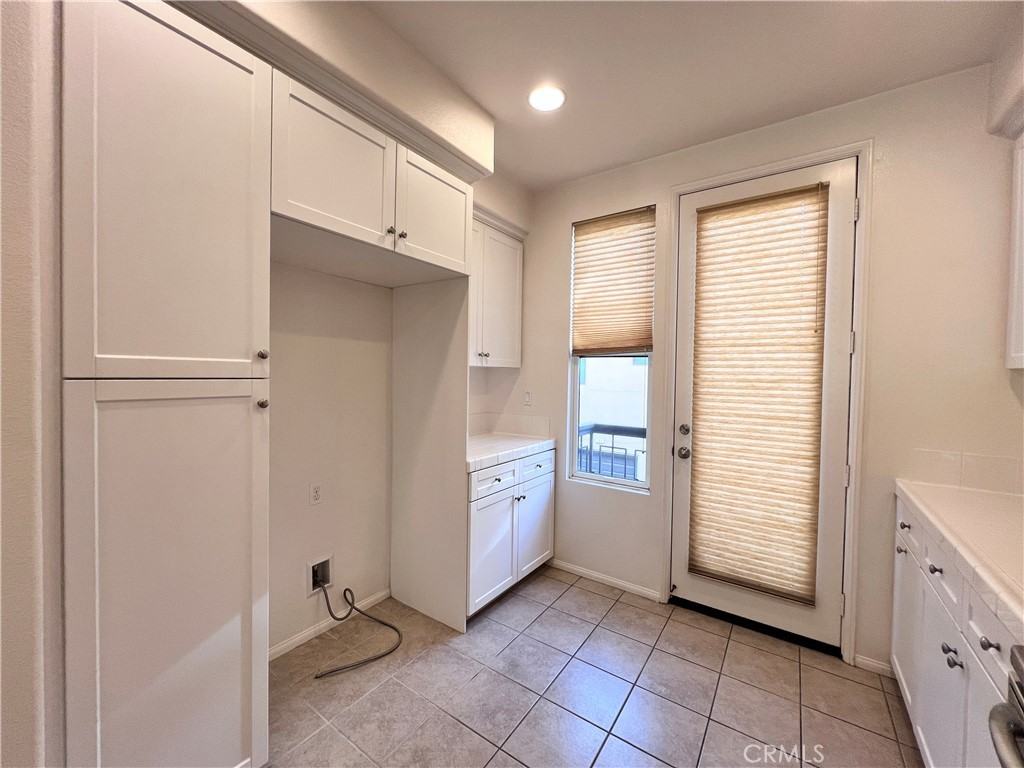 58 S 5th St #58F - Photo 2 of 24