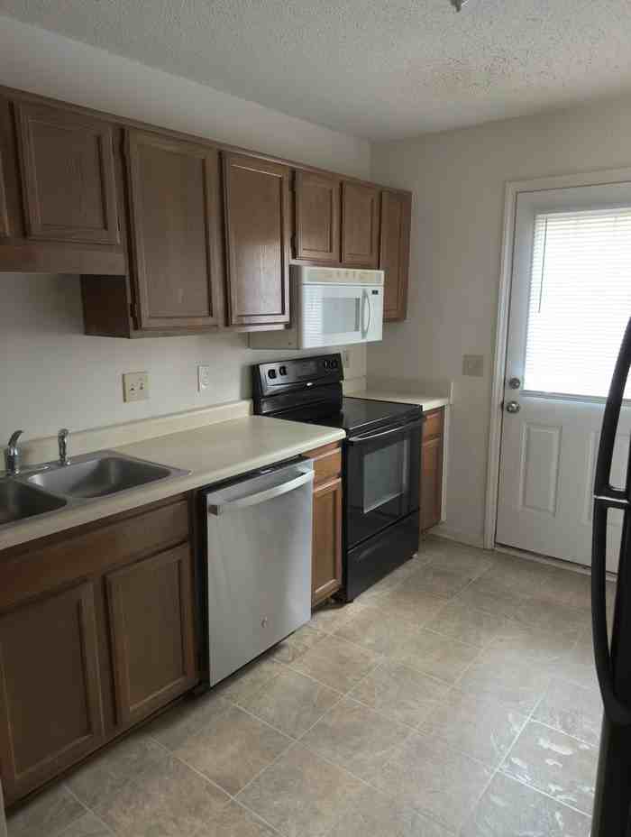 164 Winners Cir - Photo 6 of 11