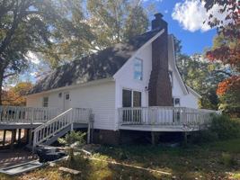 featured image of 2135 Turnpike Rd