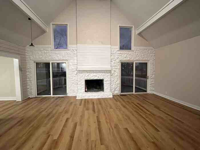 2135 Turnpike Rd - Photo 5 of 13