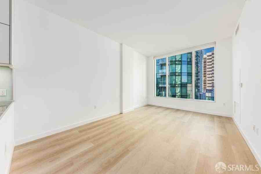 333 Main St #3339H - Photo 6 of 17