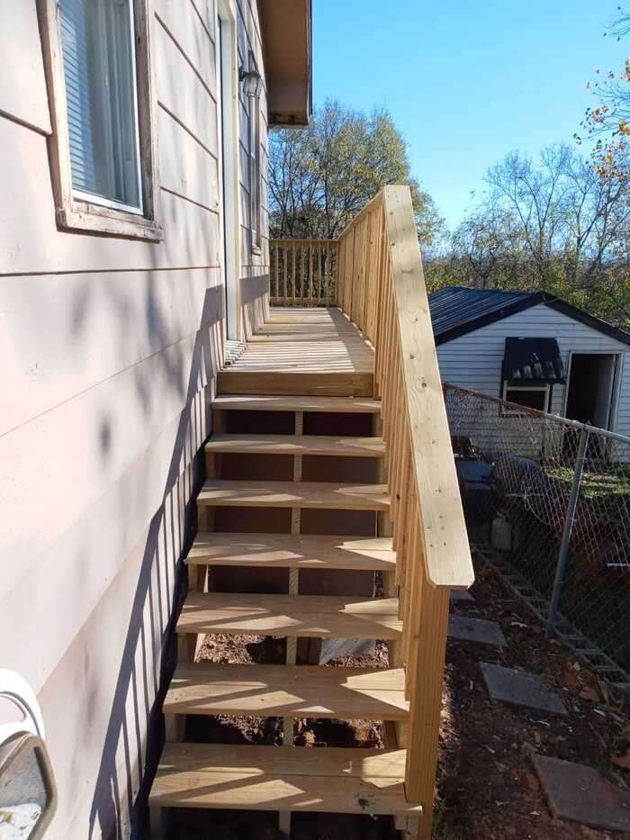 2638 Summitt Ave - Photo 7 of 35