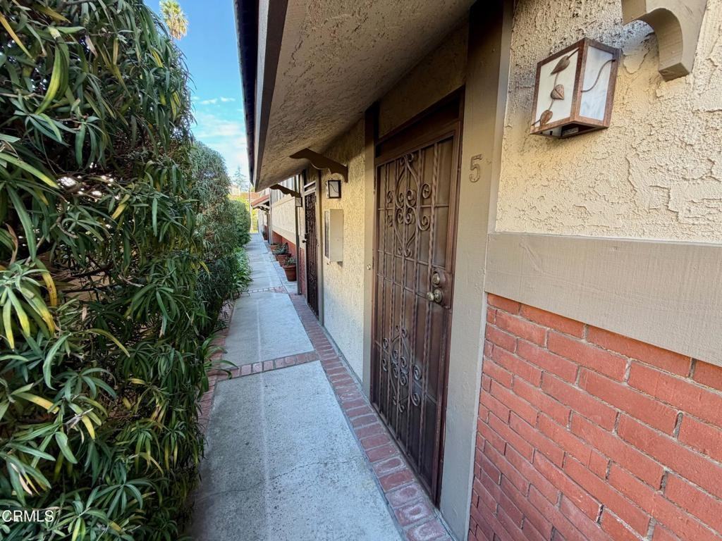 609 N Monterey St #609-5 - Photo 6 of 29