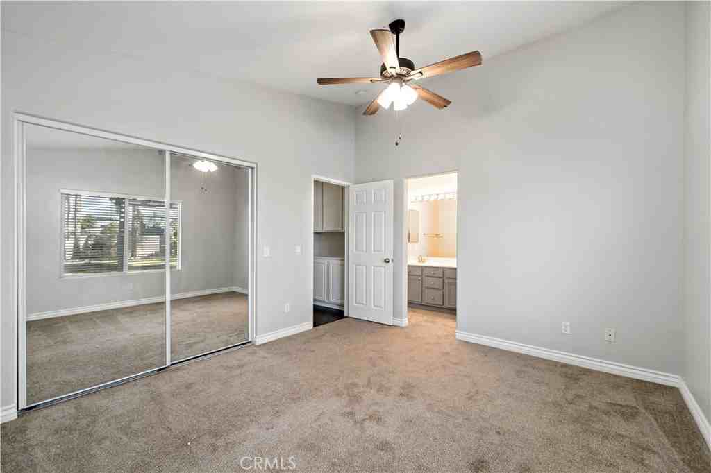 26678 Silver Oaks Dr #26678 - Photo 4 of 11