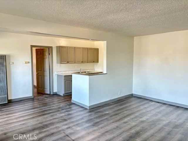 8641 Cerritos Ave #8641F - Photo 6 of 7