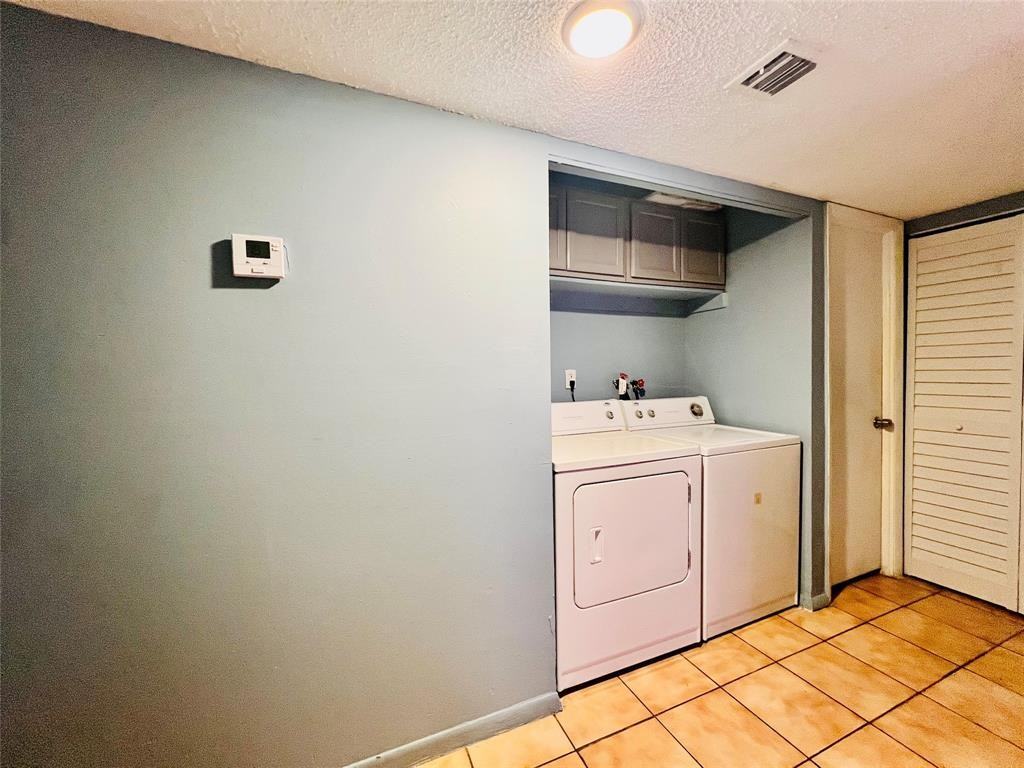 21440 Nw 40th Circle Ct #21440 - Photo 2 of 20