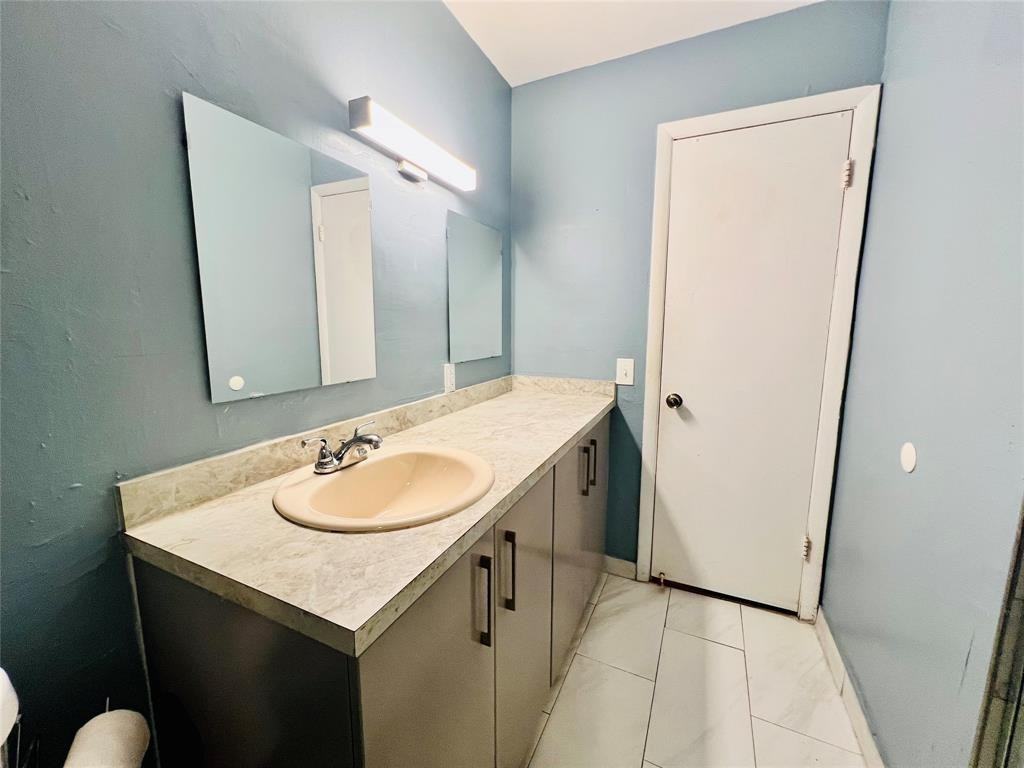 21440 Nw 40th Circle Ct #21440 - Photo 5 of 20