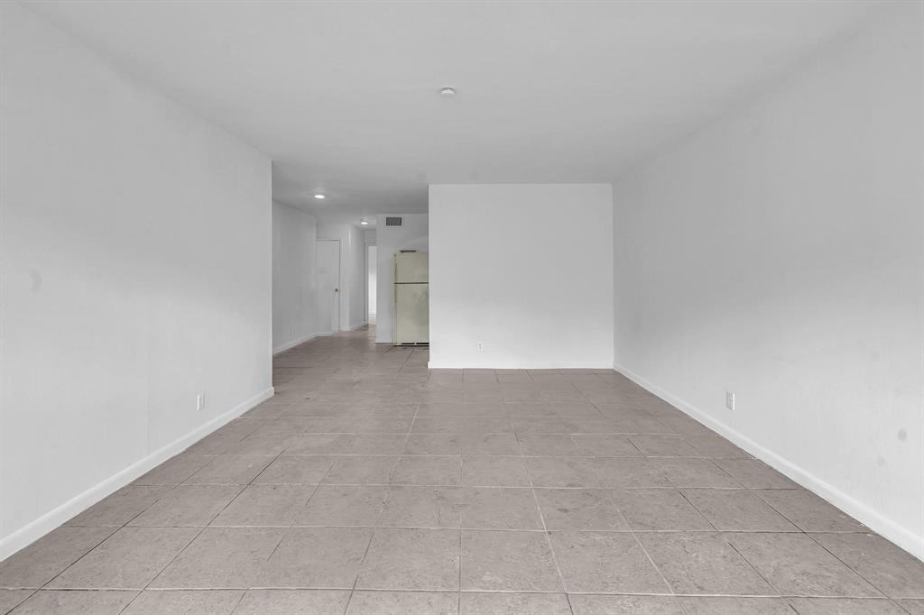 5748 Nw 27th Ct #5748 - Photo 6 of 20