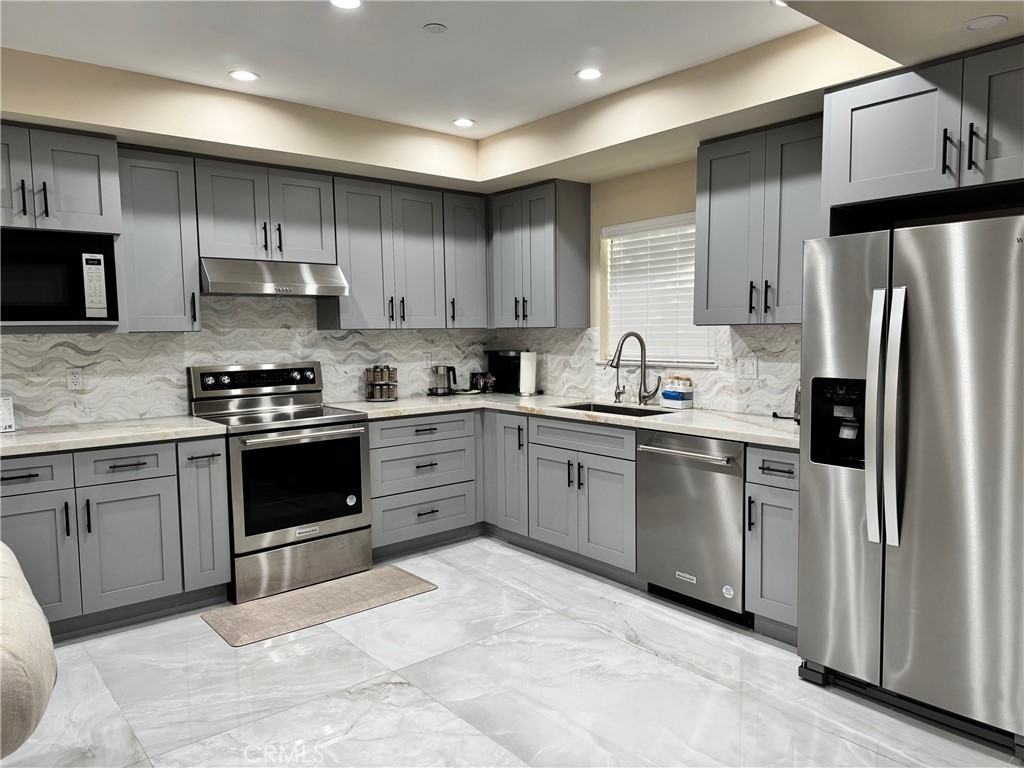 106 E Linda Vista Ave #106 - Photo 3 of 12