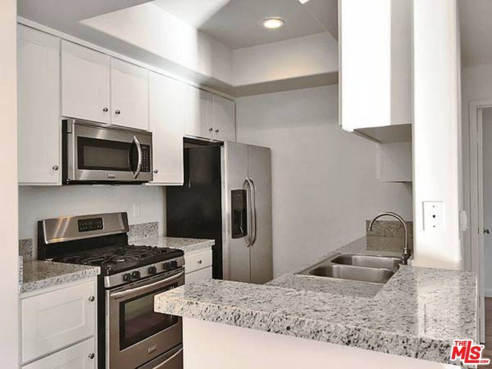 14430 Benefit St #14430-201 - Photo 6 of 15