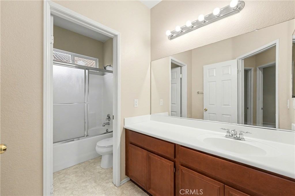 38405 Sevilla Ave #38405 - Photo 7 of 28