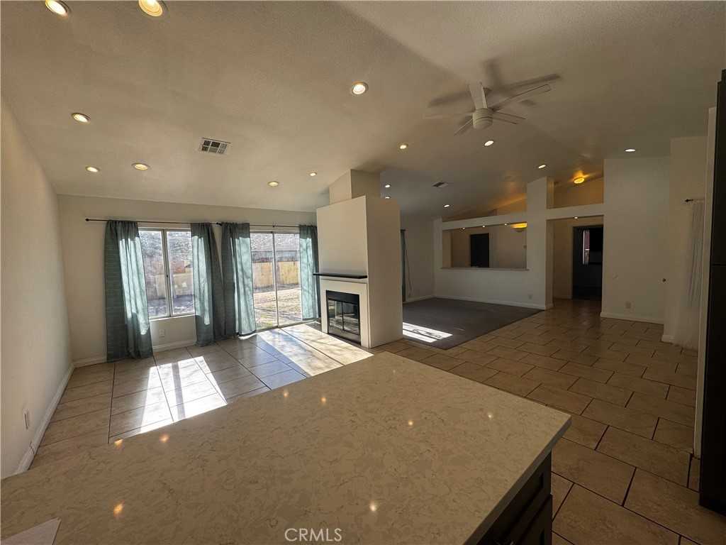 3624 Garnet Ave #3624 - Photo 7 of 10