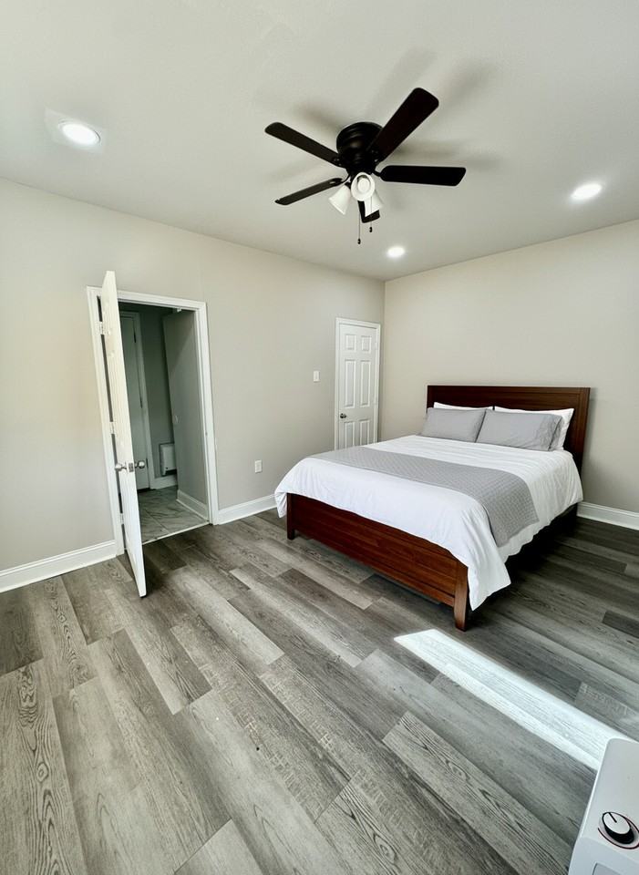 4818 N 13th St #1 - Photo 6 of 12