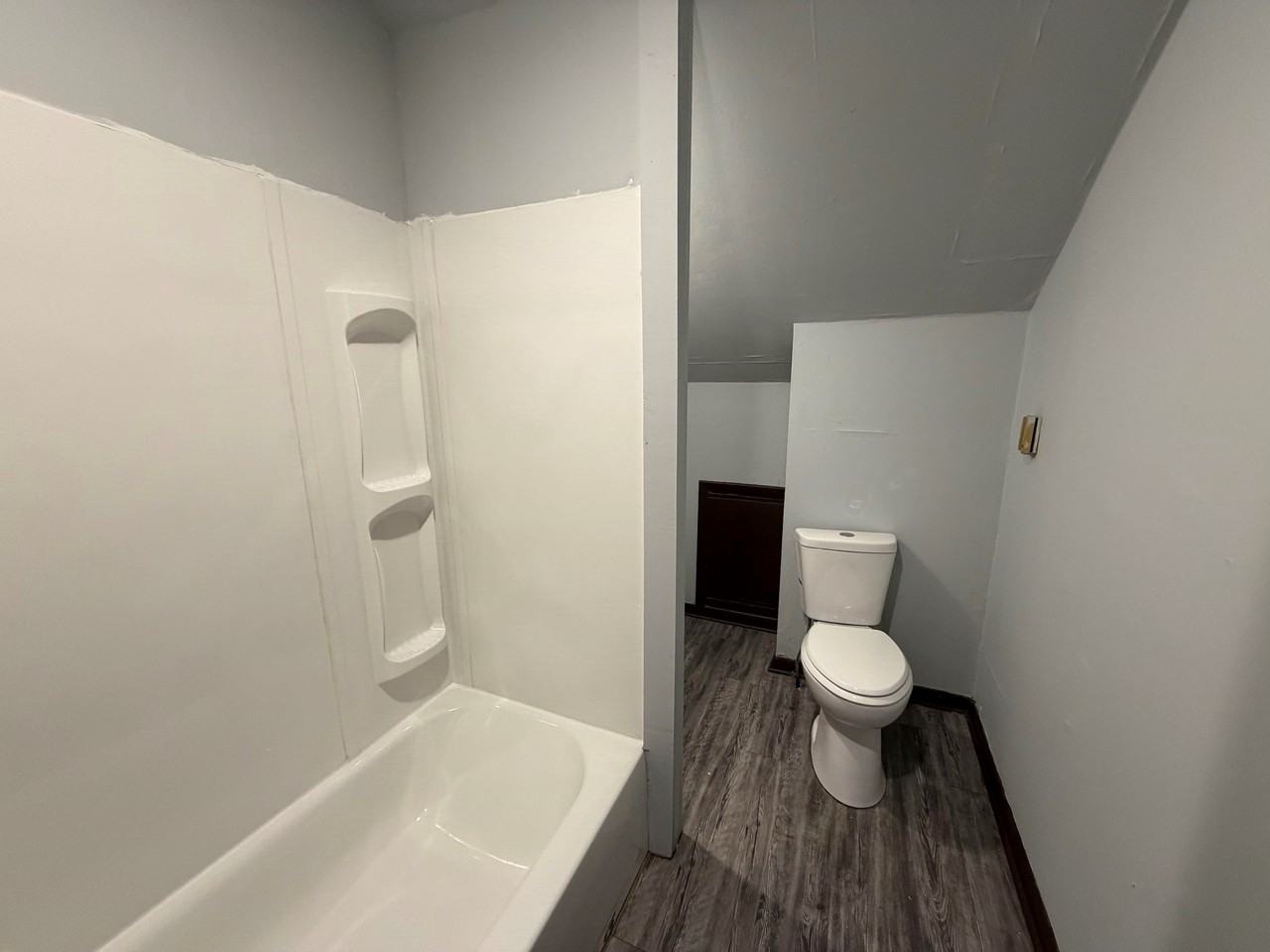 42 Cronkhite Ave - Photo 4 of 13