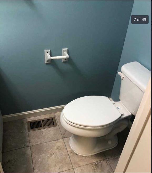 6946 Rockfield Rd - Photo 7 of 45