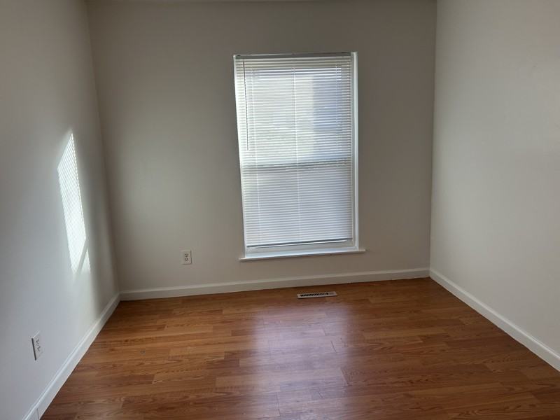 218 Morning Dr #2 - Photo 5 of 9