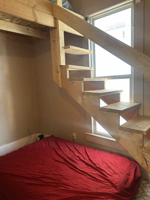 815 E 10th St #1 - Photo 7 of 18