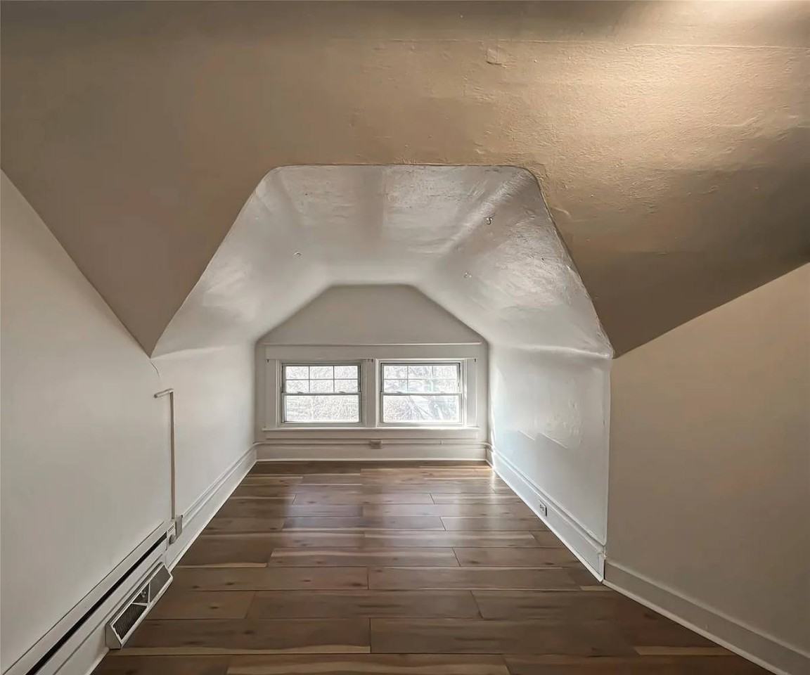 1171 21st St - Photo 5 of 8