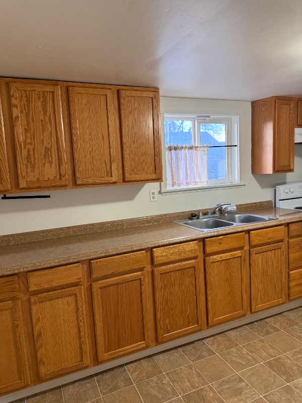 849 N 7th St - Photo 2 of 11