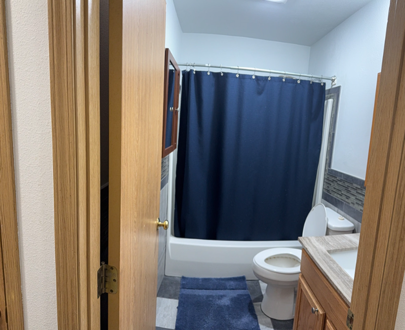 5569 Vesel Ct - Photo 3 of 11