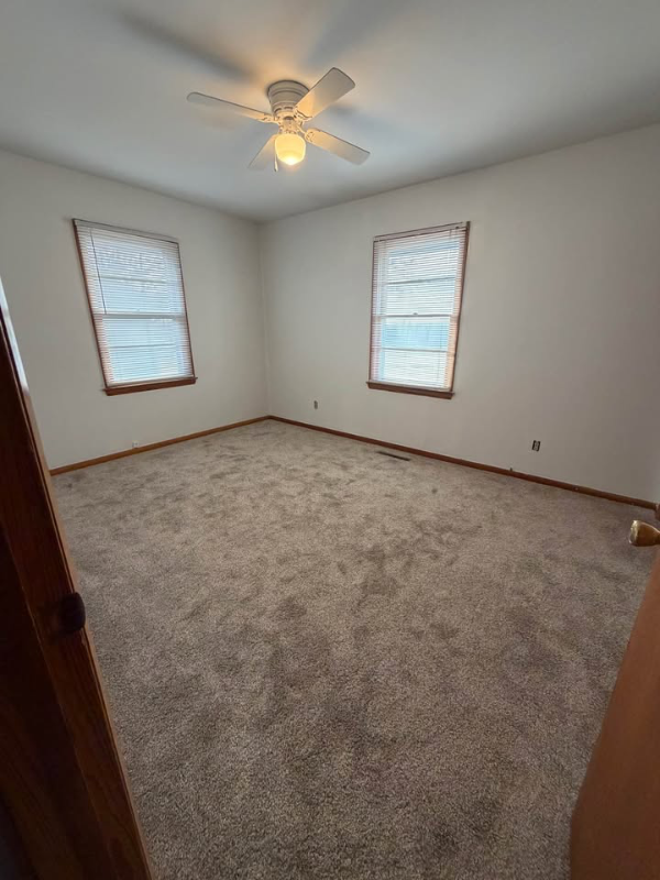 970 N 1st St - Photo 2 of 5