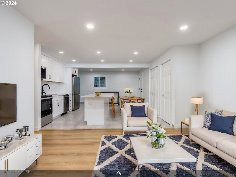 3805 E 11th St #A - Photo 2 of 20