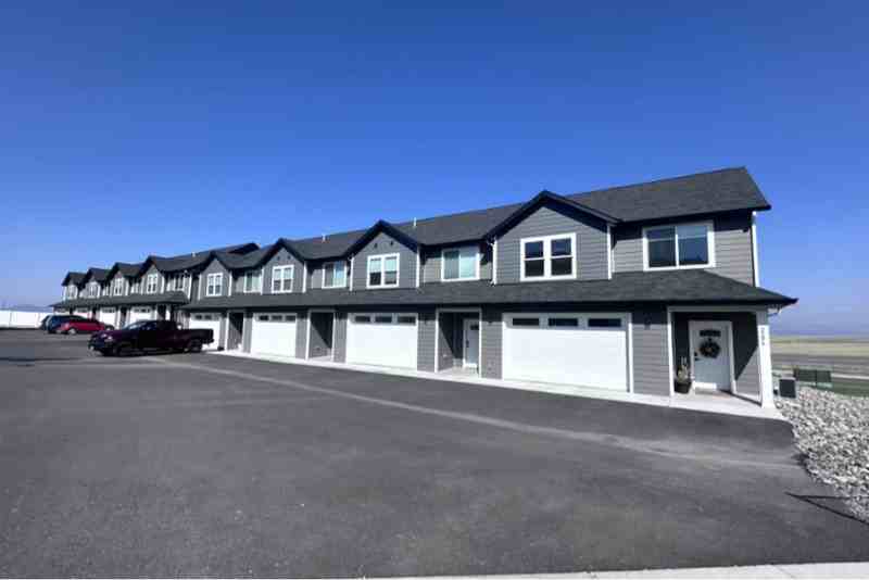 2298 Deerfield Ln #D