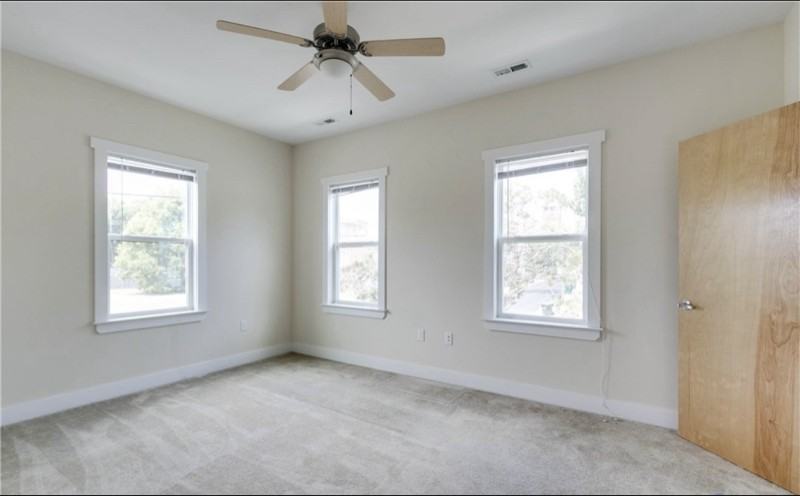 1325 Porter St #B - Photo 6 of 12