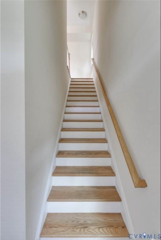 1325 Porter St #B - Photo 7 of 12