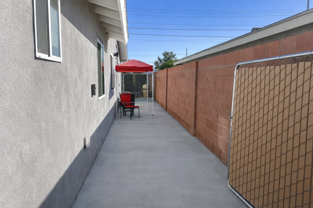 45414 Raysack Ave - Photo 2 of 6