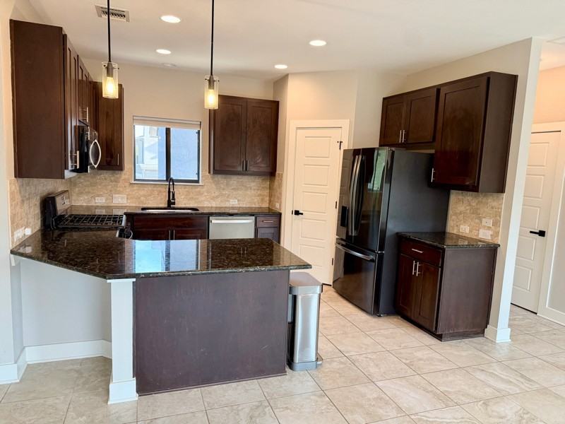 1500 Lorraine Loop #A - Photo 3 of 11