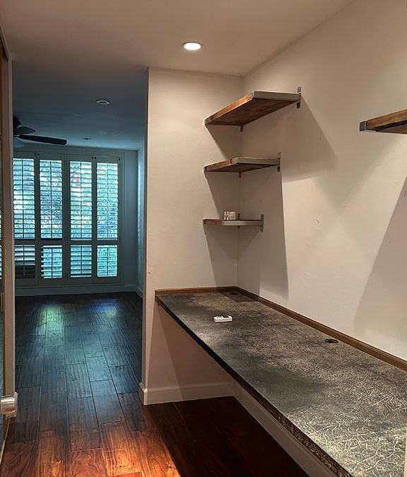 8400 De Longpre Ave ##207 - Photo 7 of 20