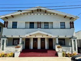 featured image of 1431 W 24th St