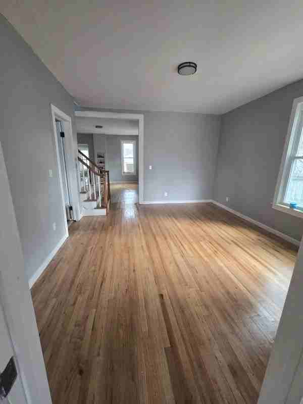 715 Junction St - Photo 6 of 9