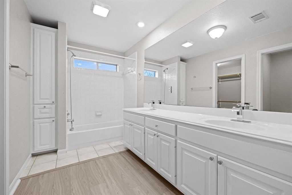 9804 Parliament House Rd ##B - Photo 4 of 5