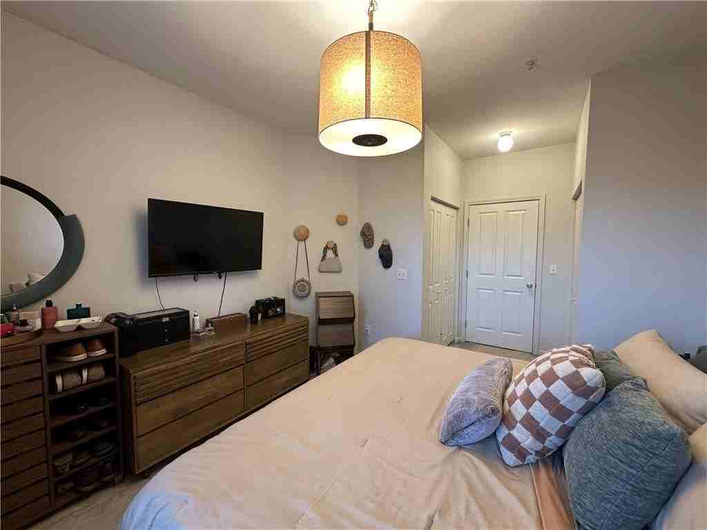 903 Providence Pl ##422 - Photo 6 of 8