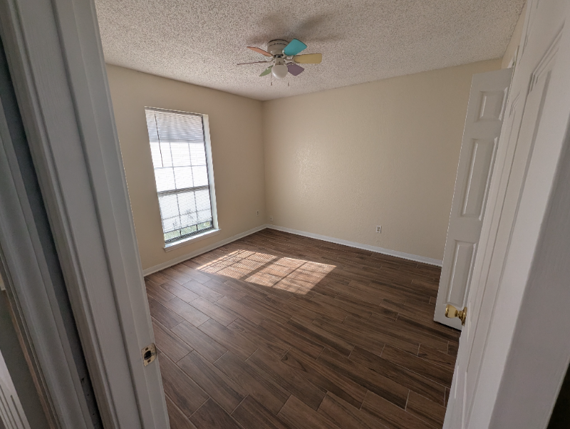 2319 Whitney Dr - Photo 5 of 14