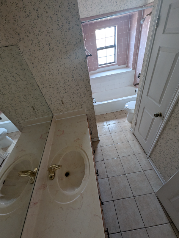 2319 Whitney Dr - Photo 6 of 14