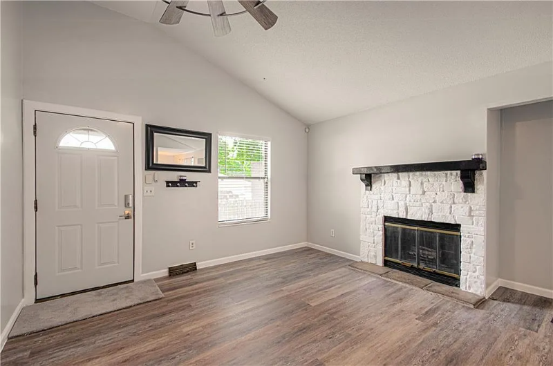 9009 E 85th Ter - Photo 4 of 15