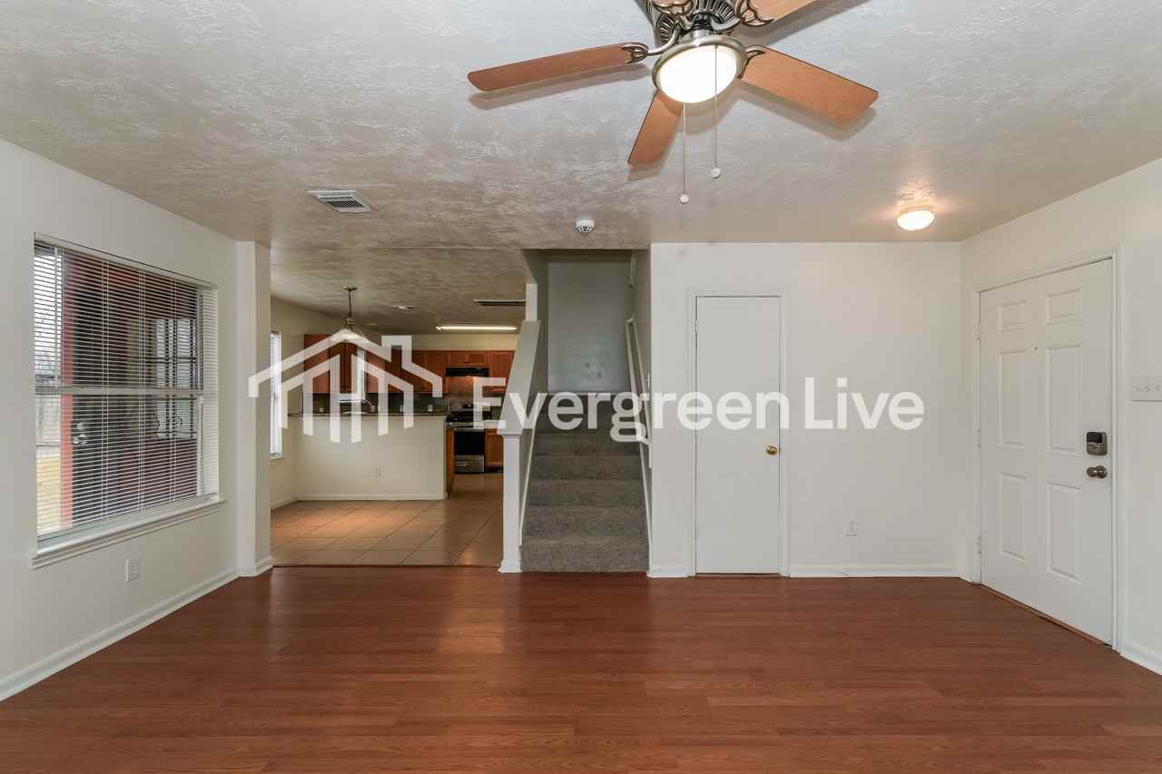 8735 Texas Acorn Ave - Photo 4 of 15