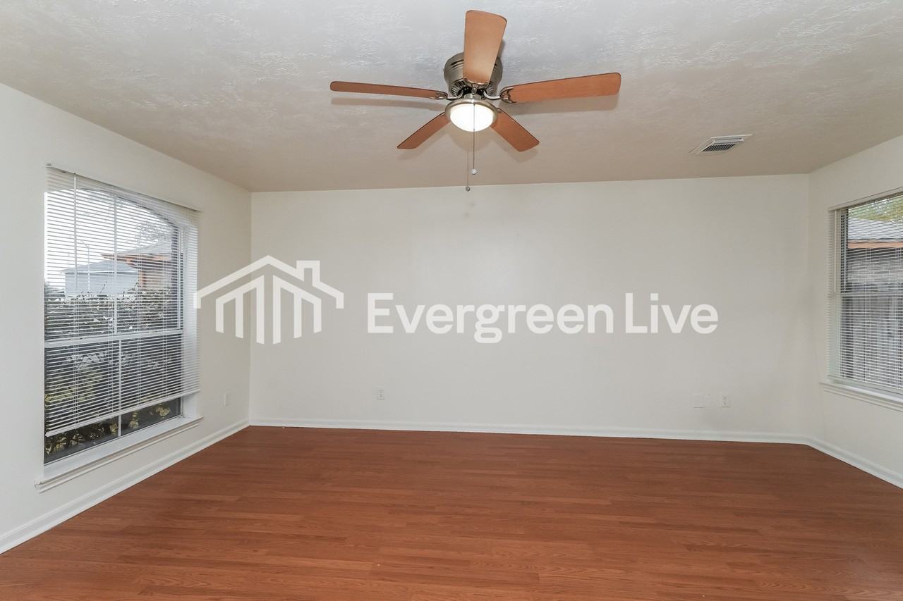 8735 Texas Acorn Ave - Photo 6 of 15