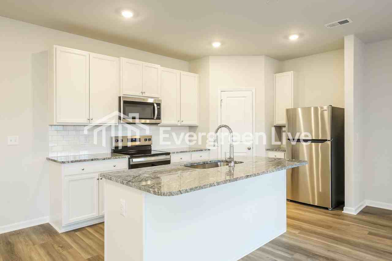 6 Leacock Dr - Photo 6 of 15