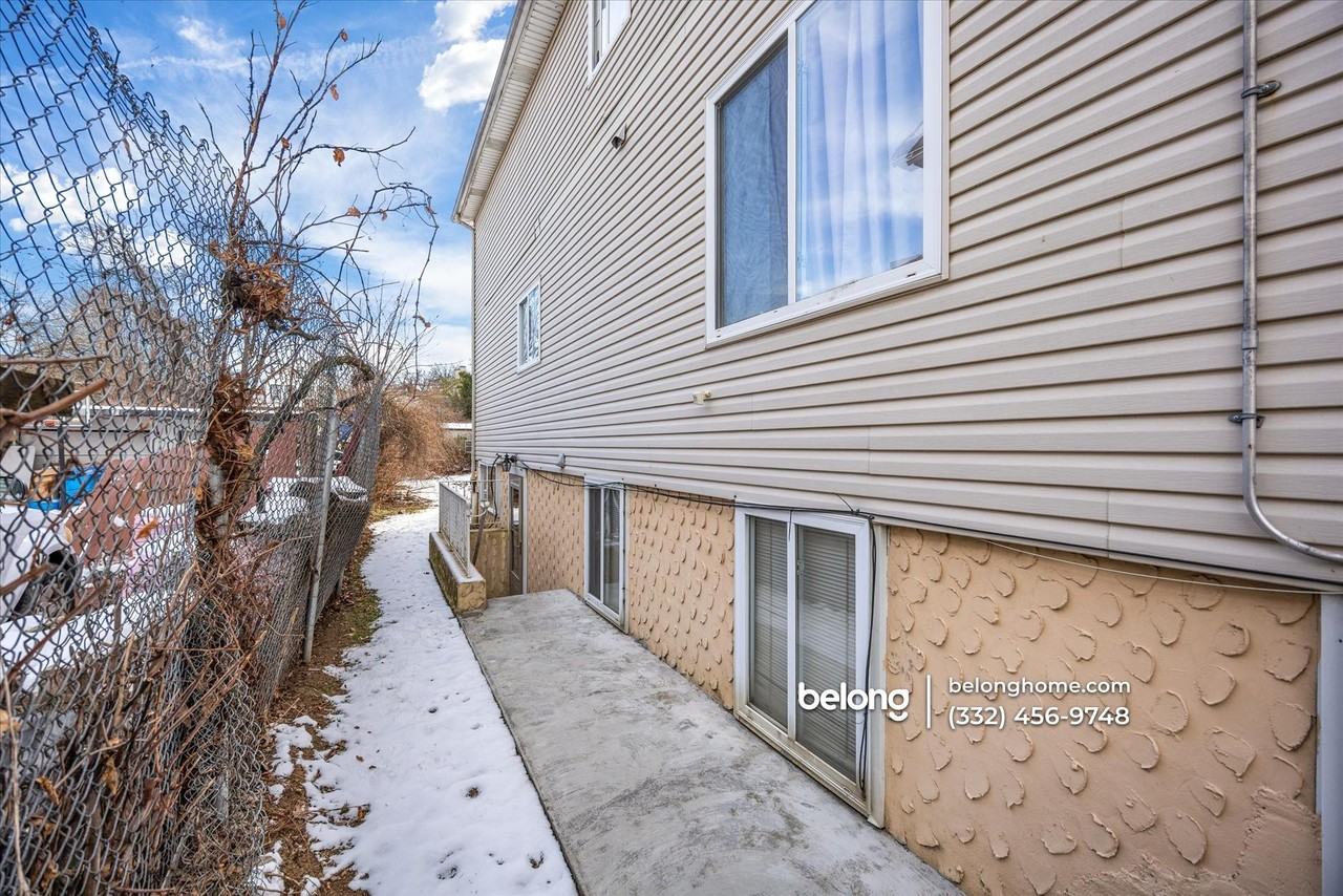 18 Wayne St #2 - Photo 7 of 21