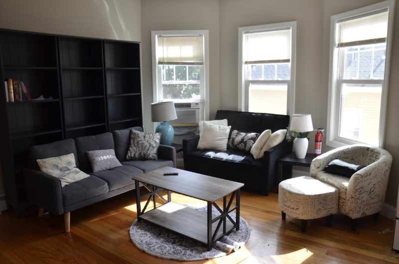 51 Windsor St #4 - Photo 4 of 13