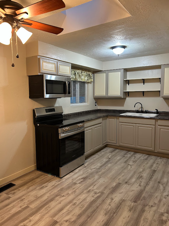 52351 Sw 3rd St #1 - Photo 2 of 10