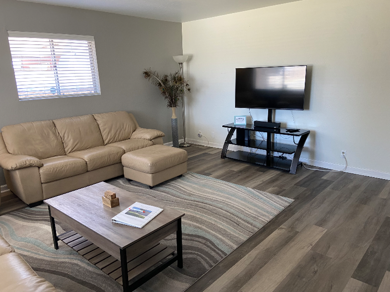 1237 Lenrey Ave - Photo 2 of 7