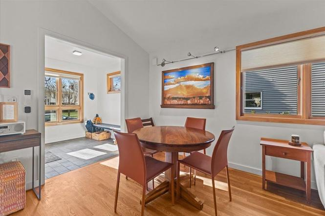 44 Ferguson Ave - Photo 3 of 15