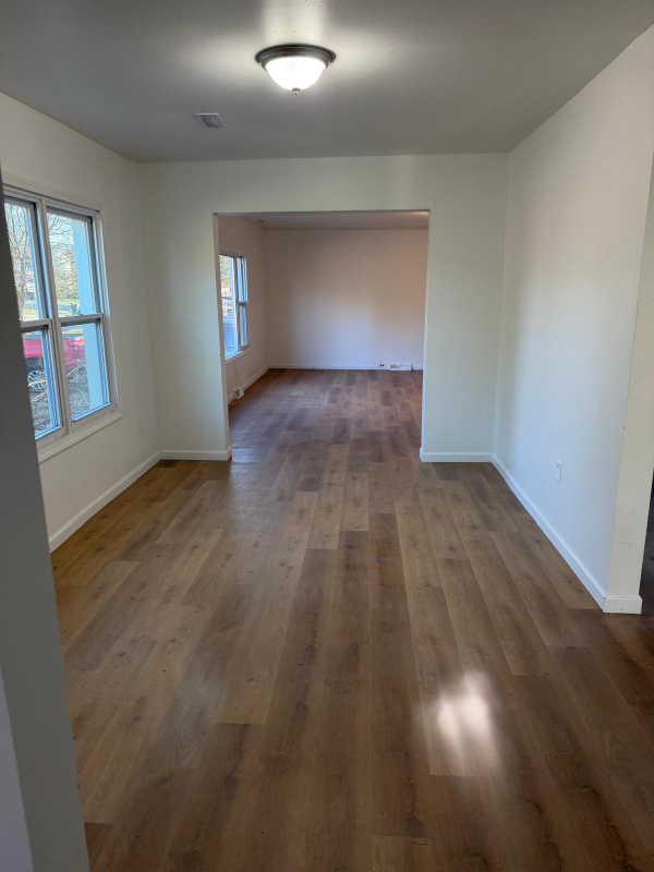 1665 Elaine Rd - Photo 6 of 20